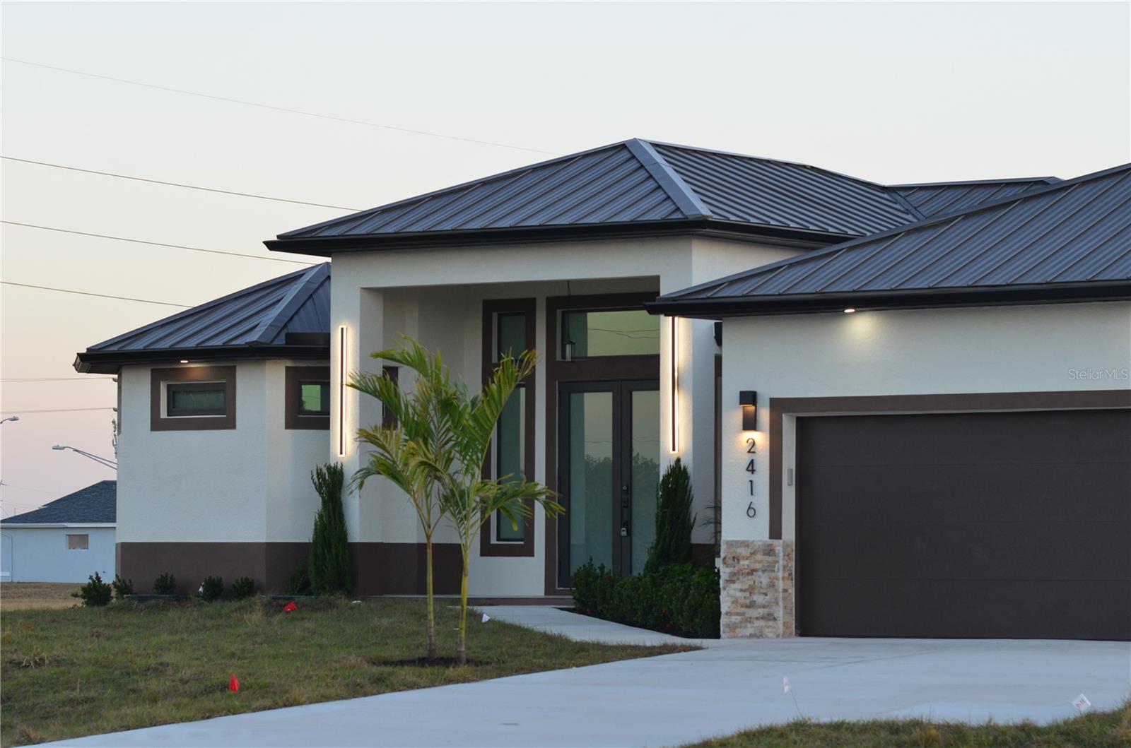 2416 DIPLOMAT PKWY W, CAPE CORAL, FL, 33993