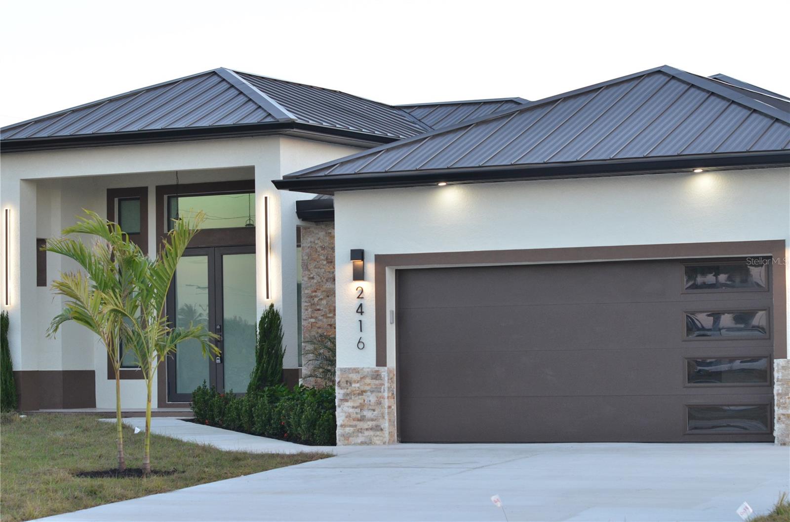 2416 DIPLOMAT PKWY W, CAPE CORAL, FL, 33993