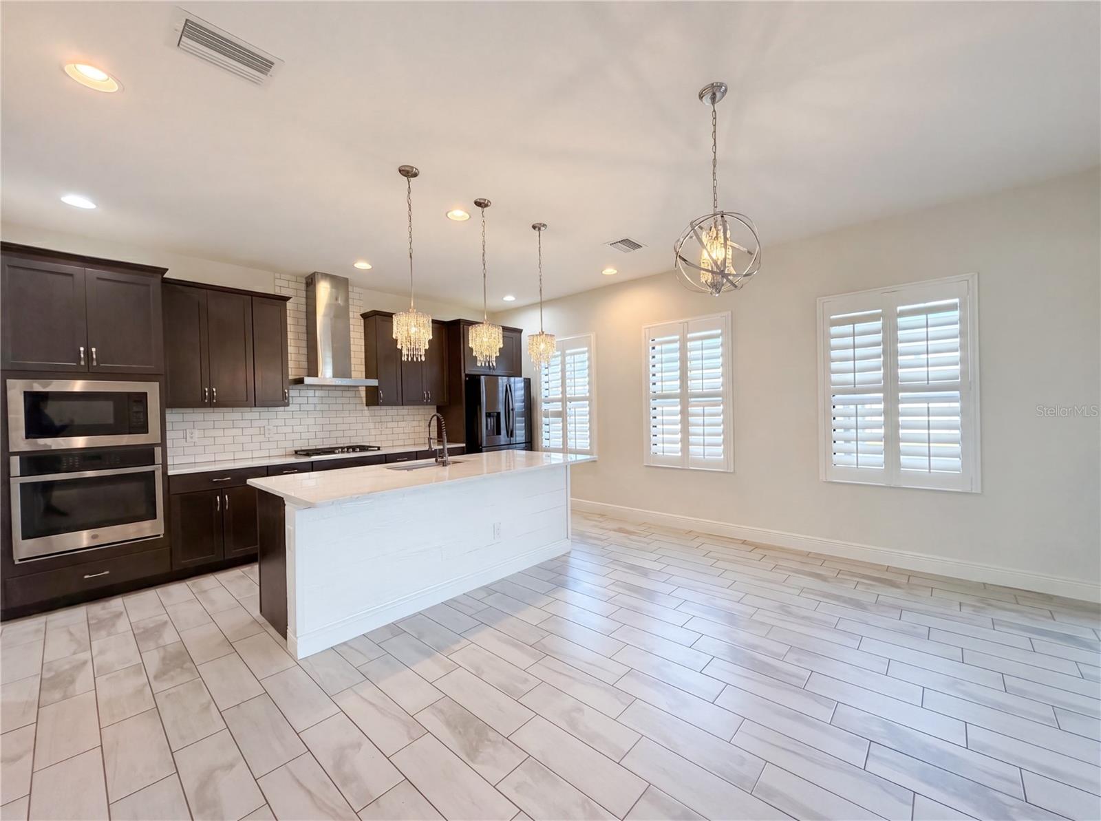 12643 HORSESHOE BEND DR, LITHIA, FL, 33547