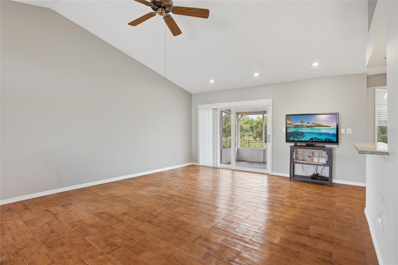 204 GREENWICH ST, DAVENPORT, FL, 33896