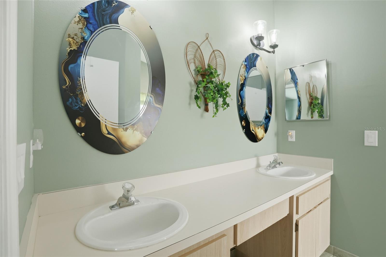 204 GREENWICH ST, DAVENPORT, FL, 33896