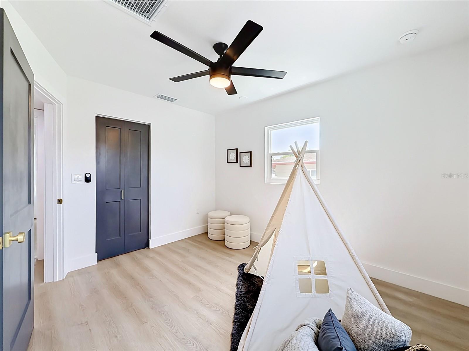 5431 DARTMOUTH AVE N, ST PETERSBURG, FL, 33710