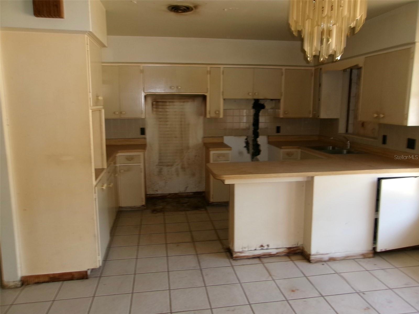 2555 WOOD ST, SARASOTA, FL, 34237