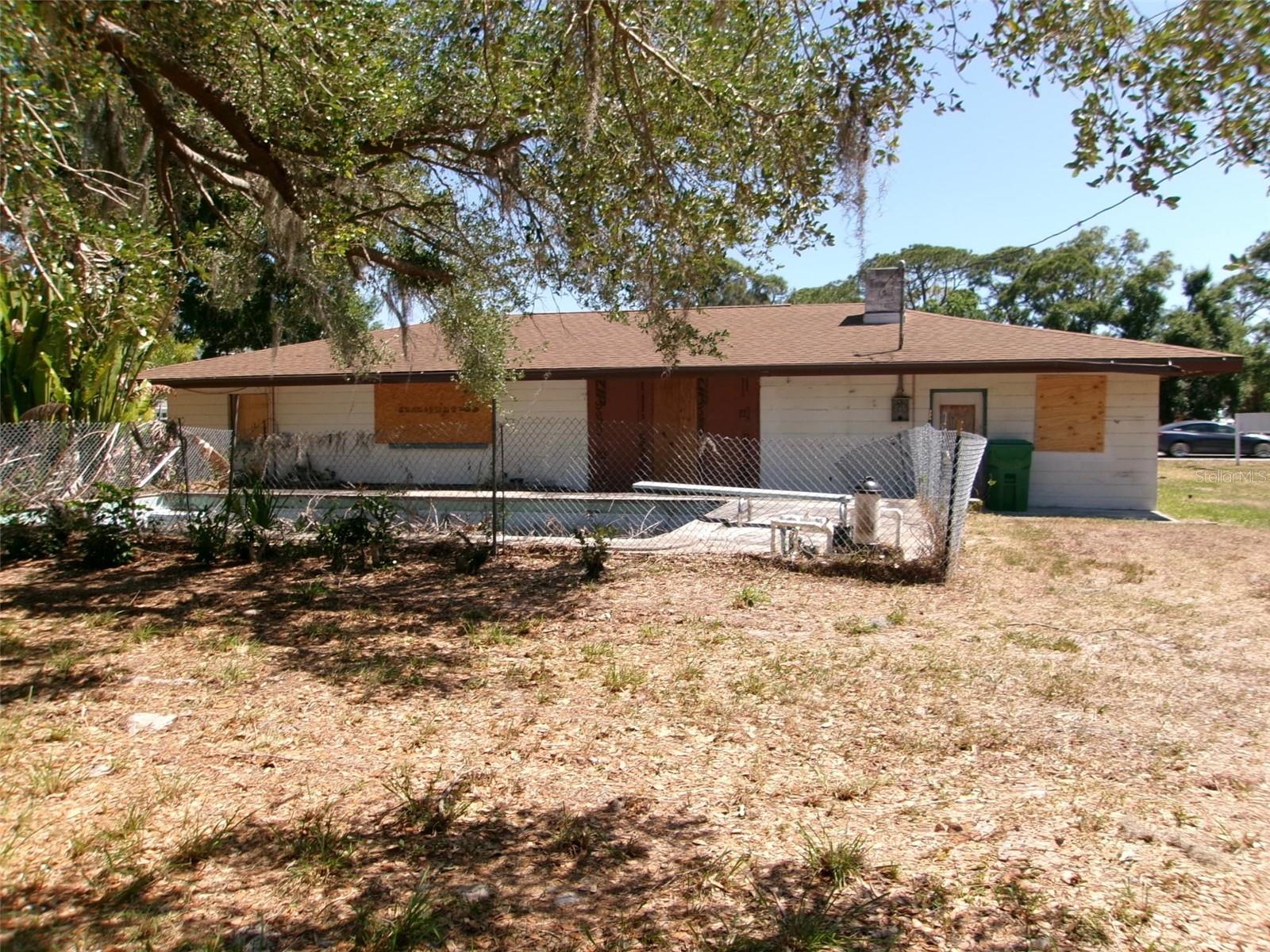 2555 WOOD ST, SARASOTA, FL, 34237