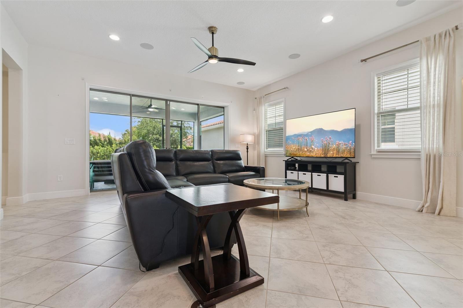 10387 MACDUFF DR, ORLANDO, FL, 32832