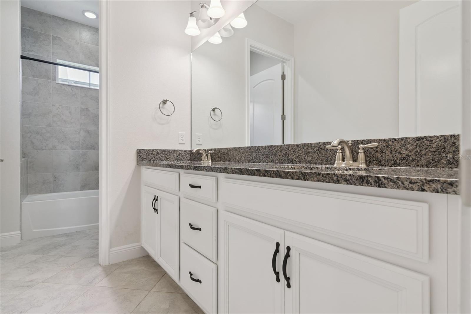 10387 MACDUFF DR, ORLANDO, FL, 32832