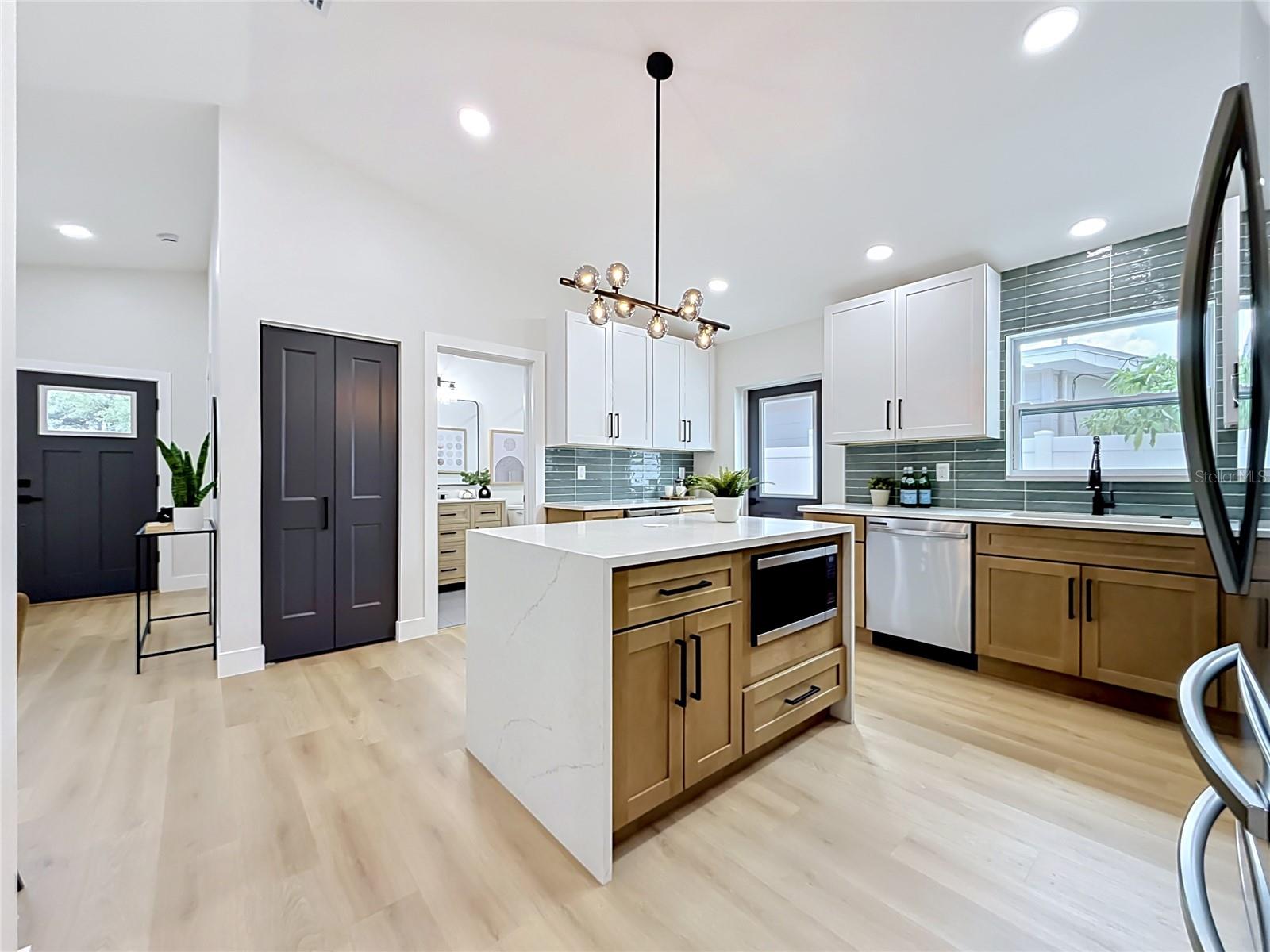 4251 4TH AVE N, ST PETERSBURG, FL, 33713