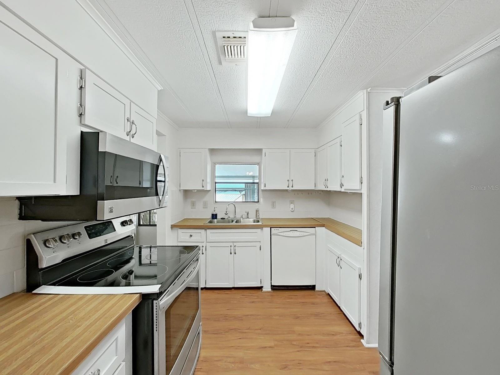 1688 FOXWAY DR, LAKELAND, FL, 33810