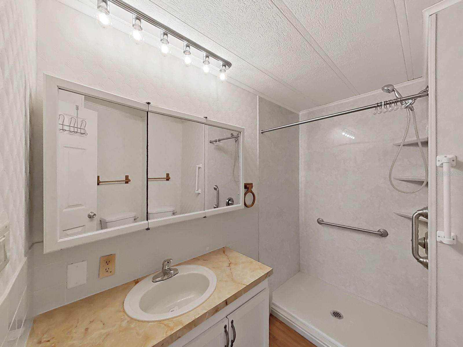 1688 FOXWAY DR, LAKELAND, FL, 33810