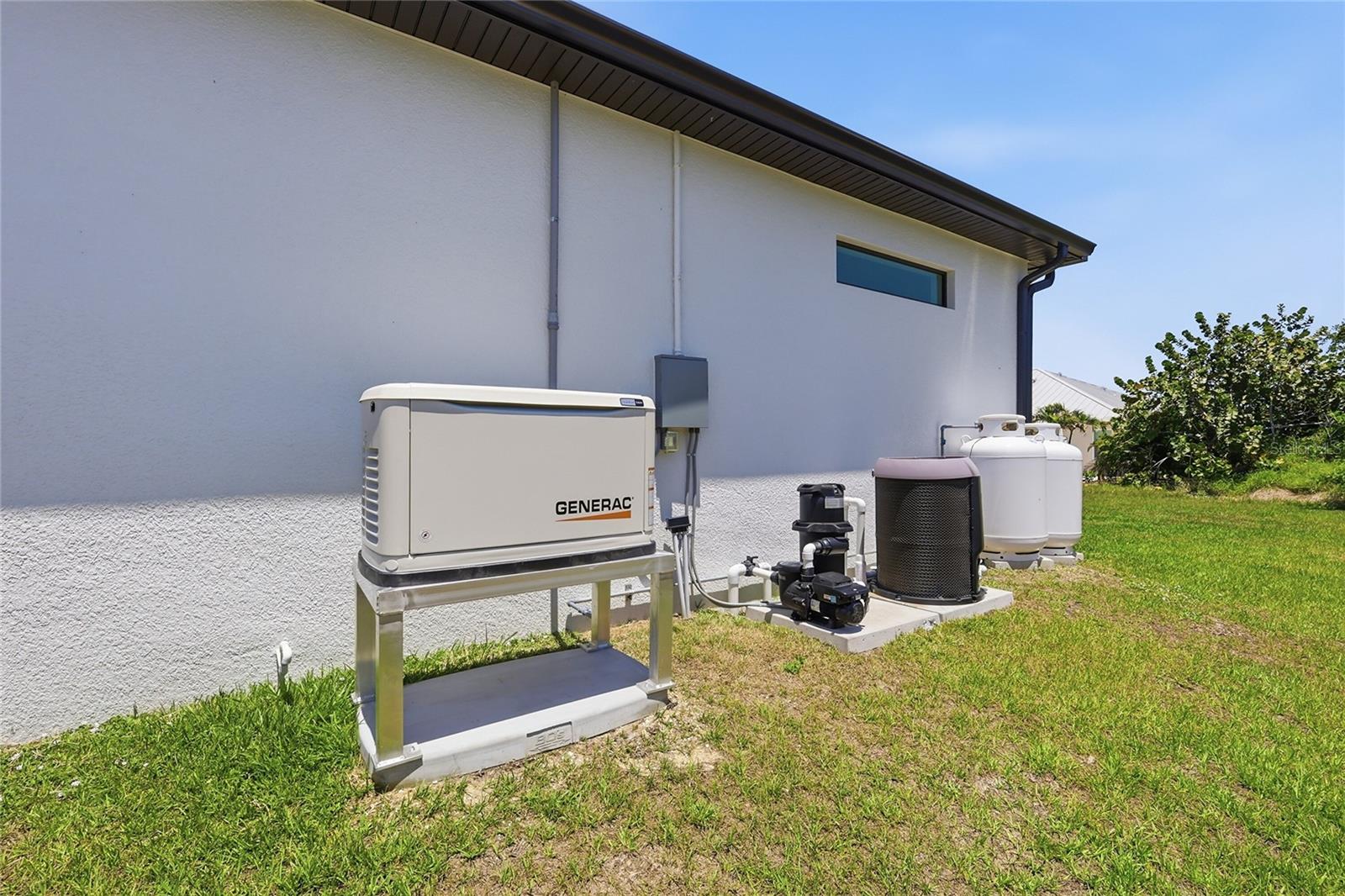 8105 ANTWERP CIR, PORT CHARLOTTE, FL, 33981