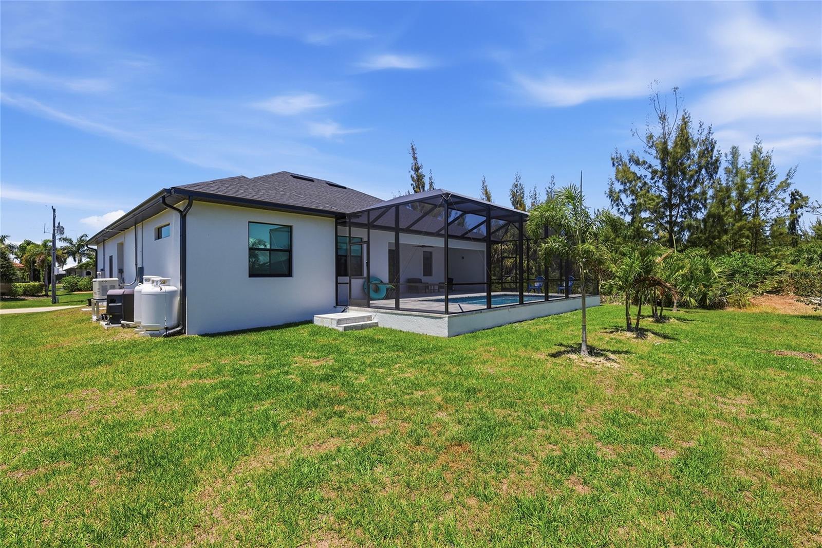 8105 ANTWERP CIR, PORT CHARLOTTE, FL, 33981