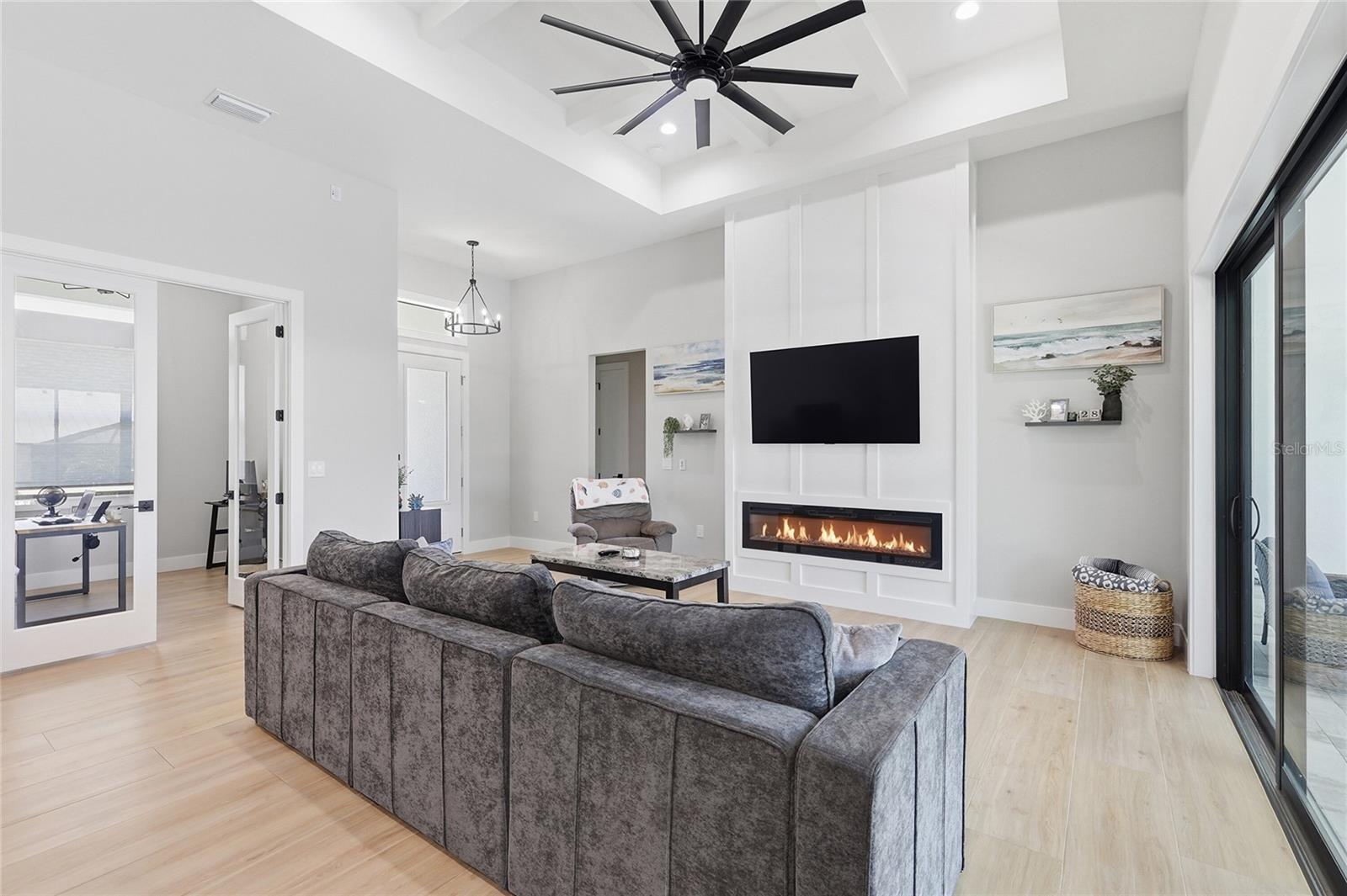8105 ANTWERP CIR, PORT CHARLOTTE, FL, 33981