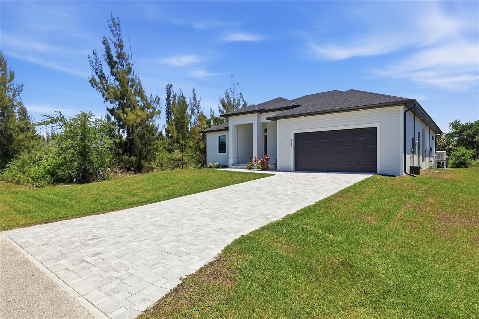 8105 ANTWERP CIR, PORT CHARLOTTE, FL, 33981