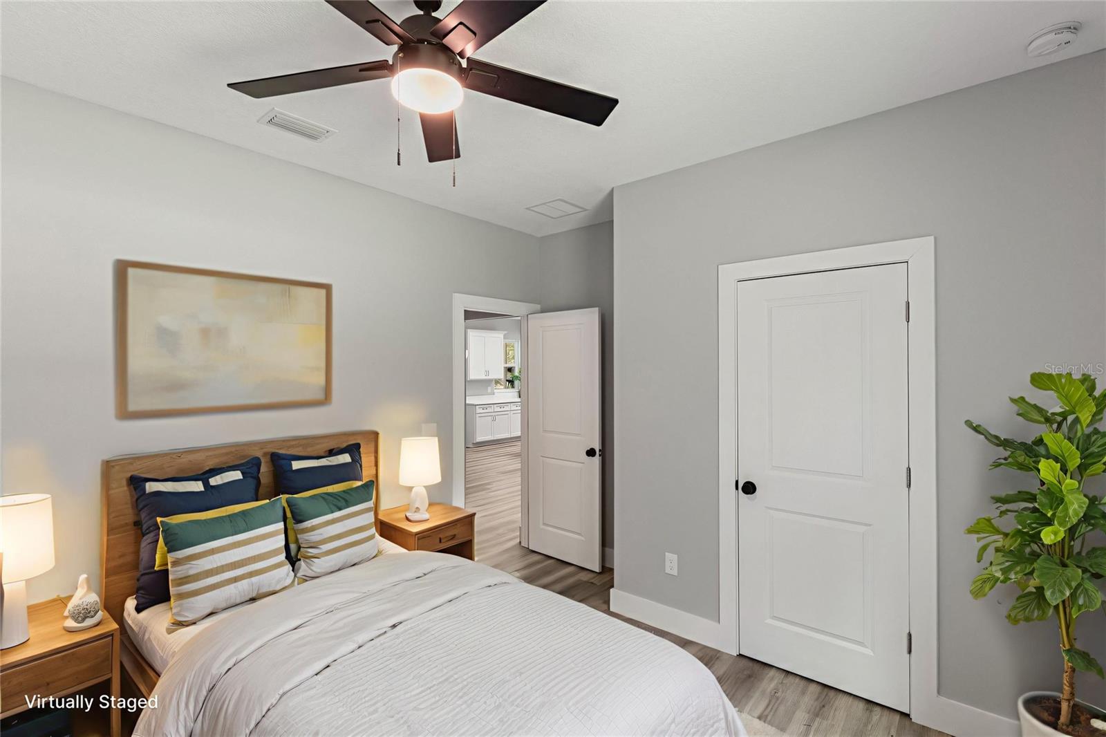 207 N PALMETTO AVE, FLORAHOME, FL, 32140