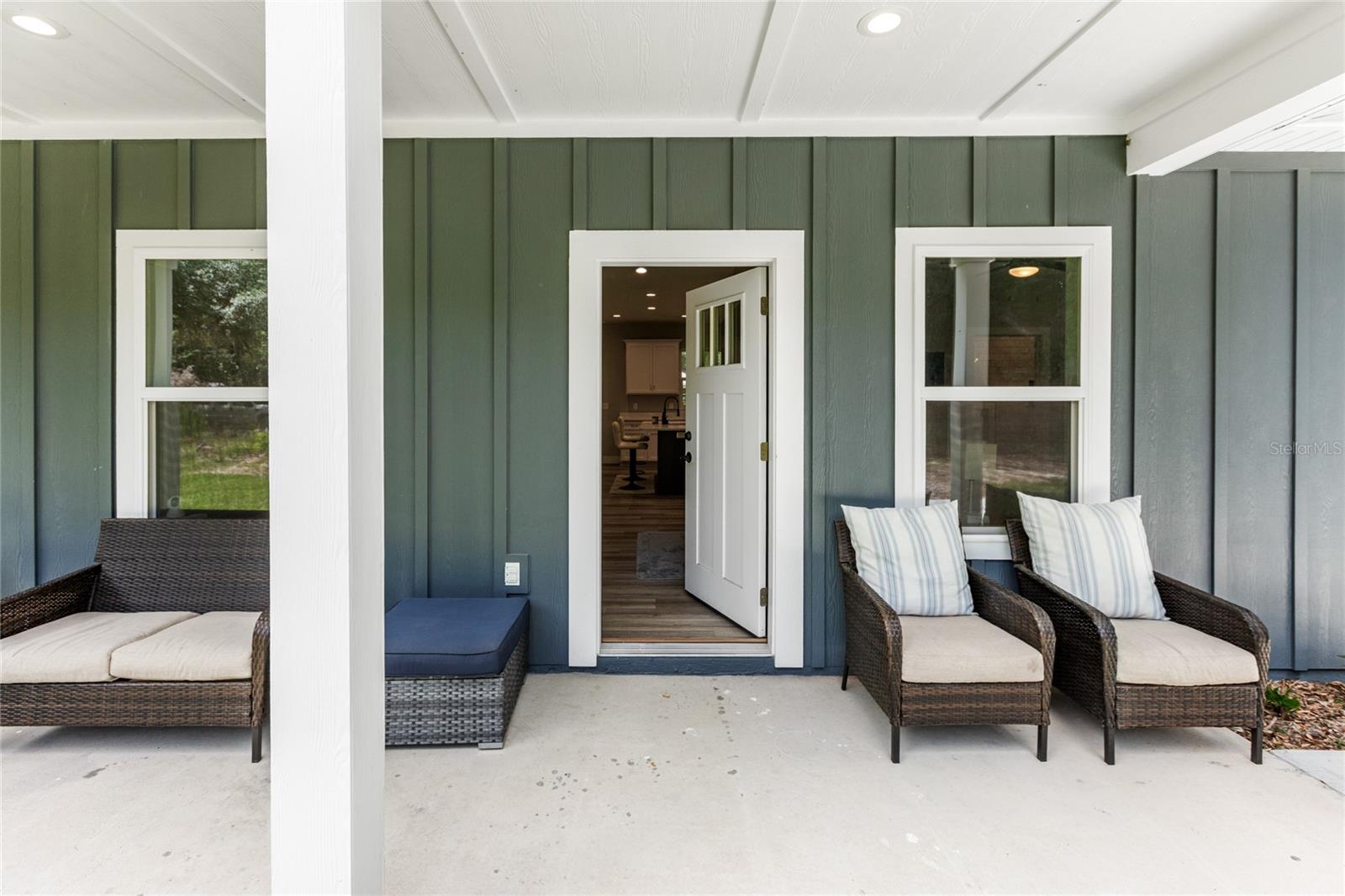 207 N PALMETTO AVE, FLORAHOME, FL, 32140