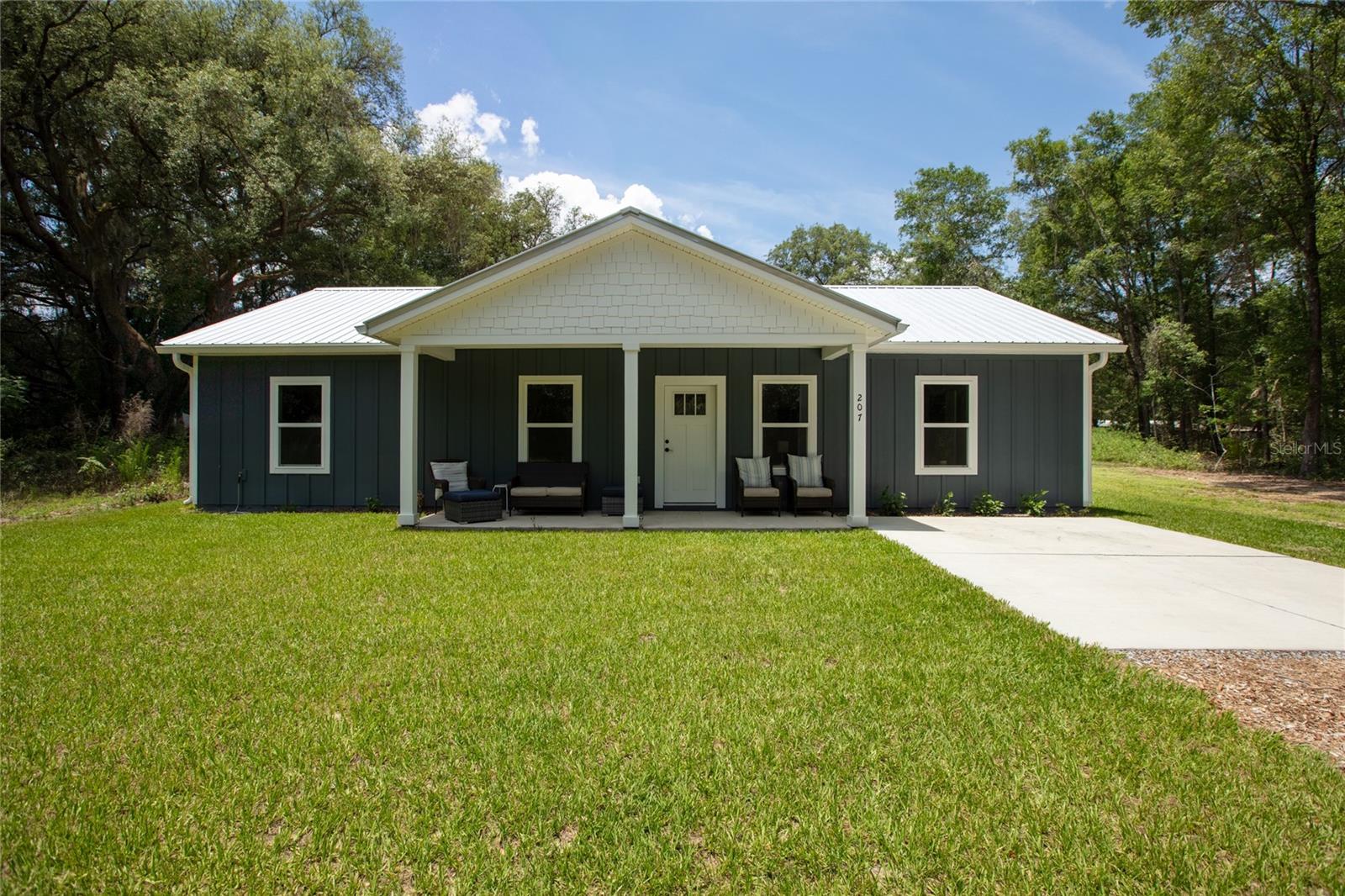 207 N PALMETTO AVE, FLORAHOME, FL, 32140