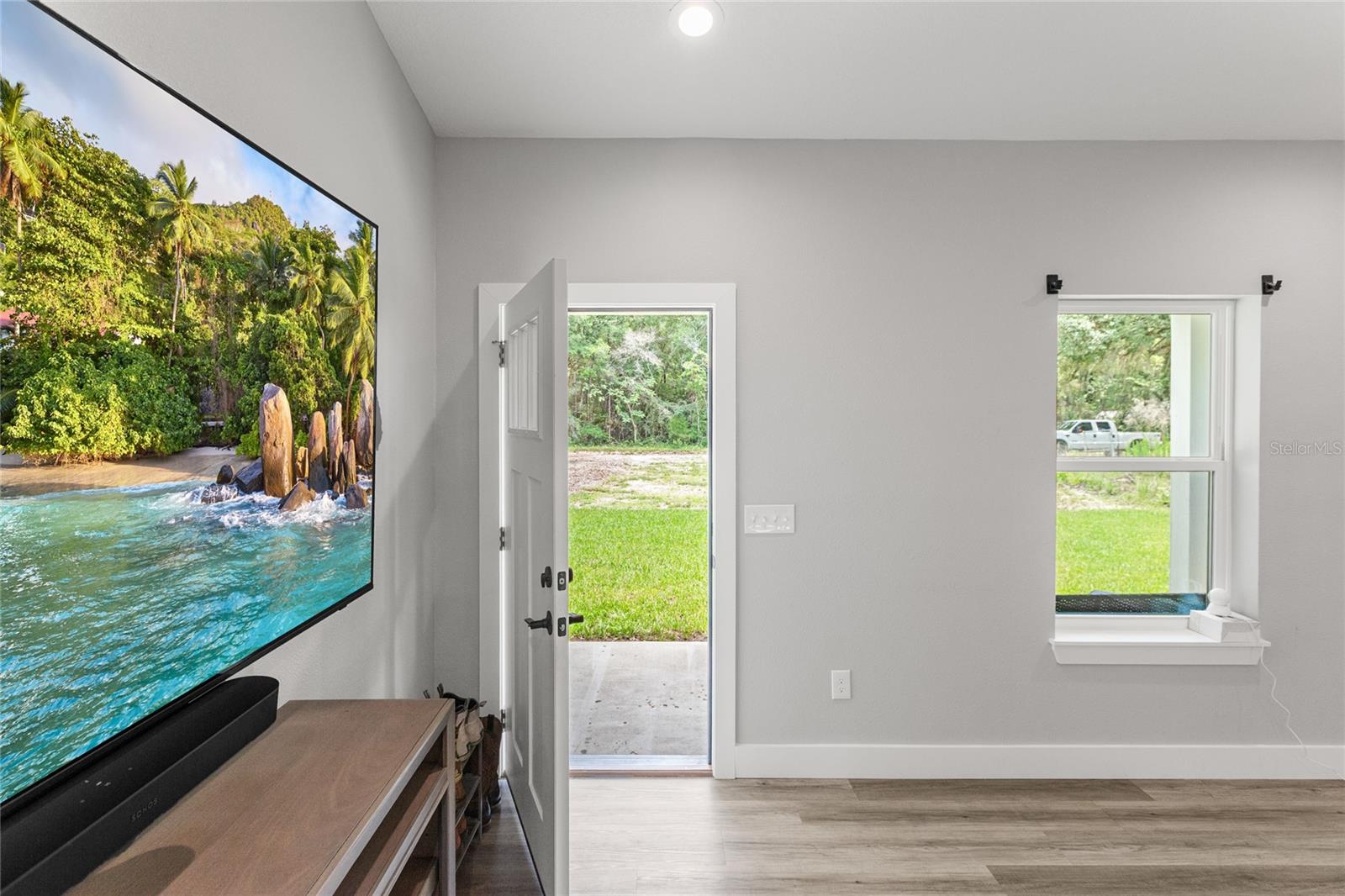 207 N PALMETTO AVE, FLORAHOME, FL, 32140