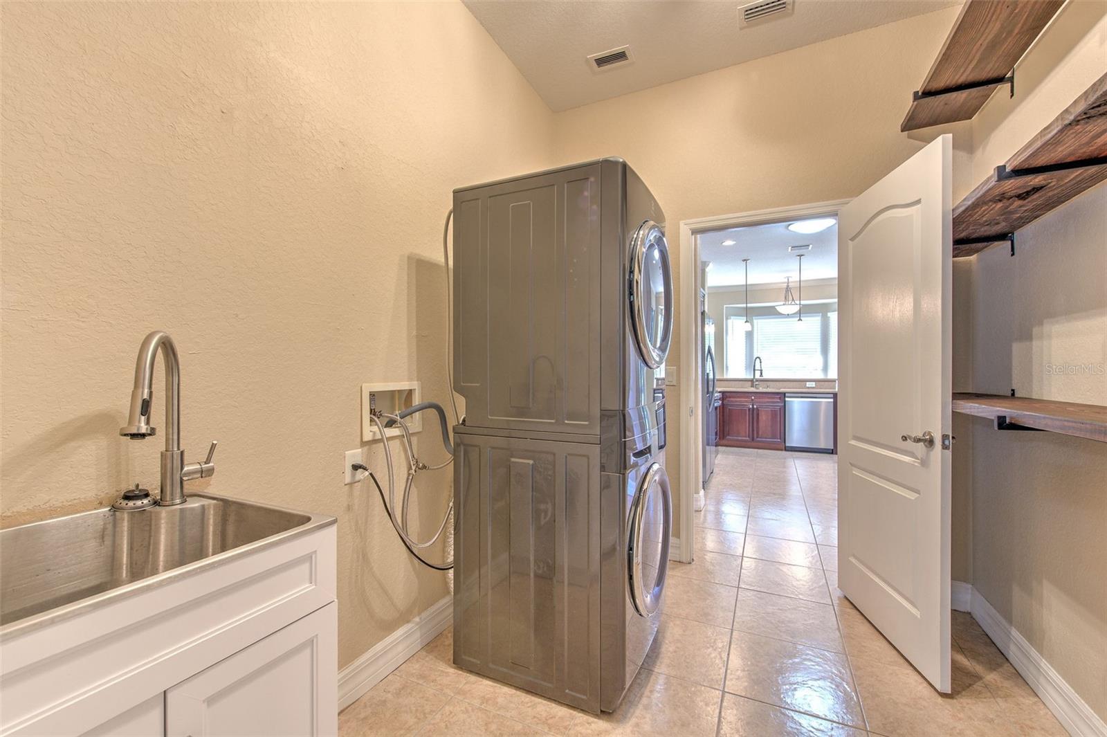 504 RIMINI VISTA WAY, SUN CITY CENTER, FL, 33573