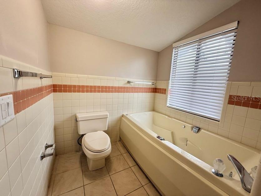 6804 LAKE VIEW DR, YALAHA, FL, 34797