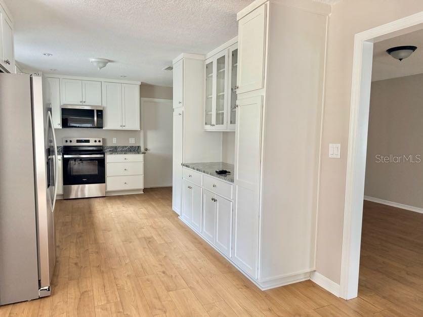 6804 LAKE VIEW DR, YALAHA, FL, 34797