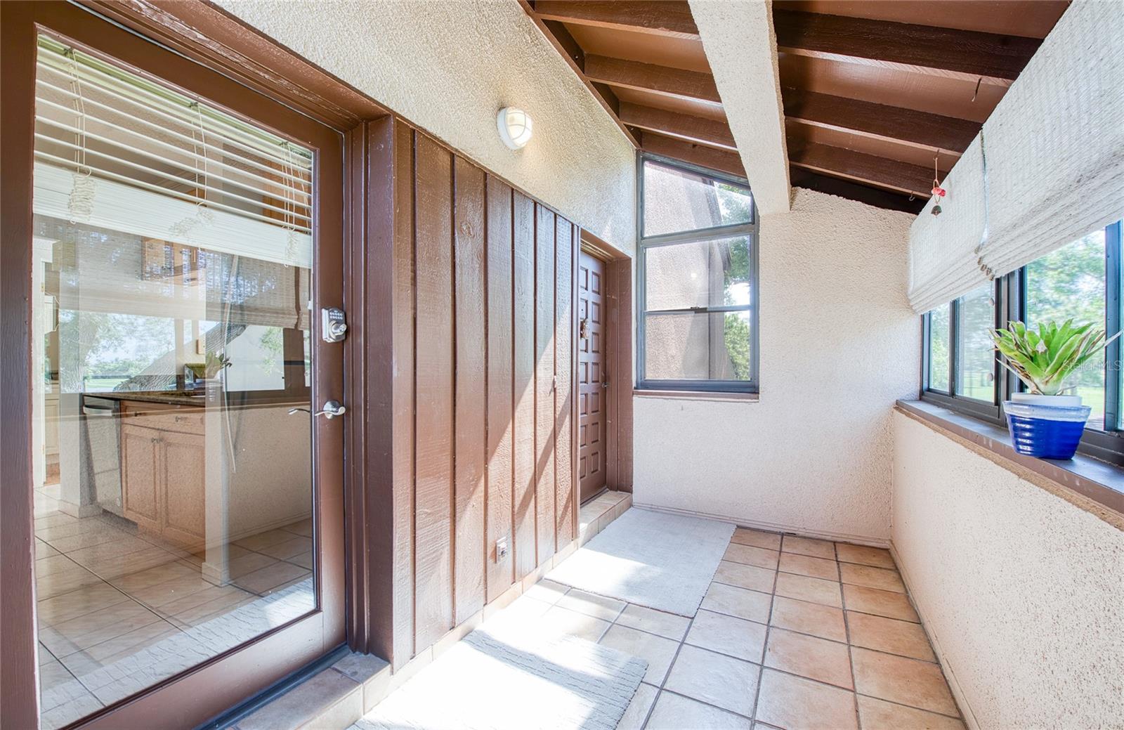 6305 PELICAN CREEK XING #D, ST PETERSBURG, FL, 33707