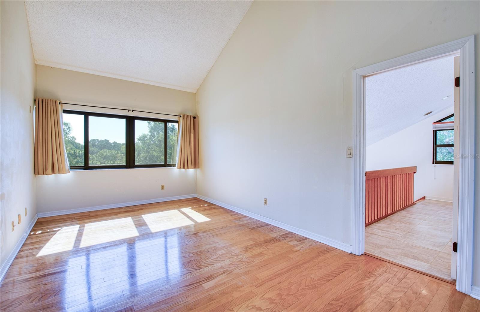 6305 PELICAN CREEK XING #D, ST PETERSBURG, FL, 33707