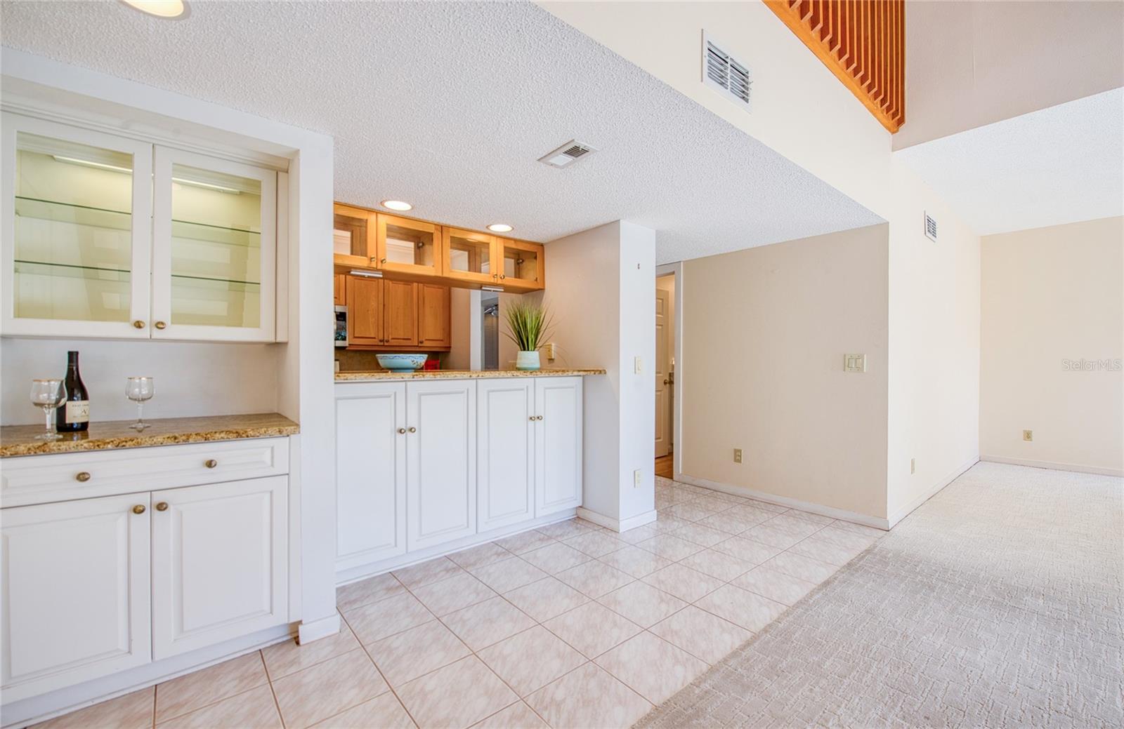 6305 PELICAN CREEK XING #D, ST PETERSBURG, FL, 33707