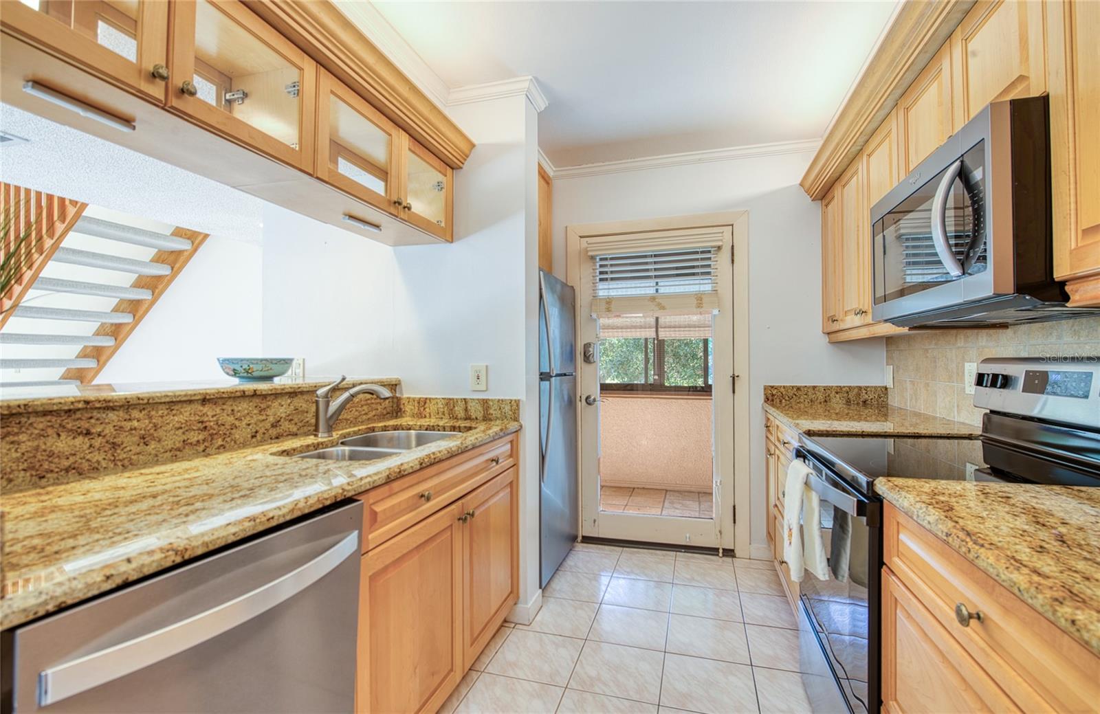 6305 PELICAN CREEK XING #D, ST PETERSBURG, FL, 33707