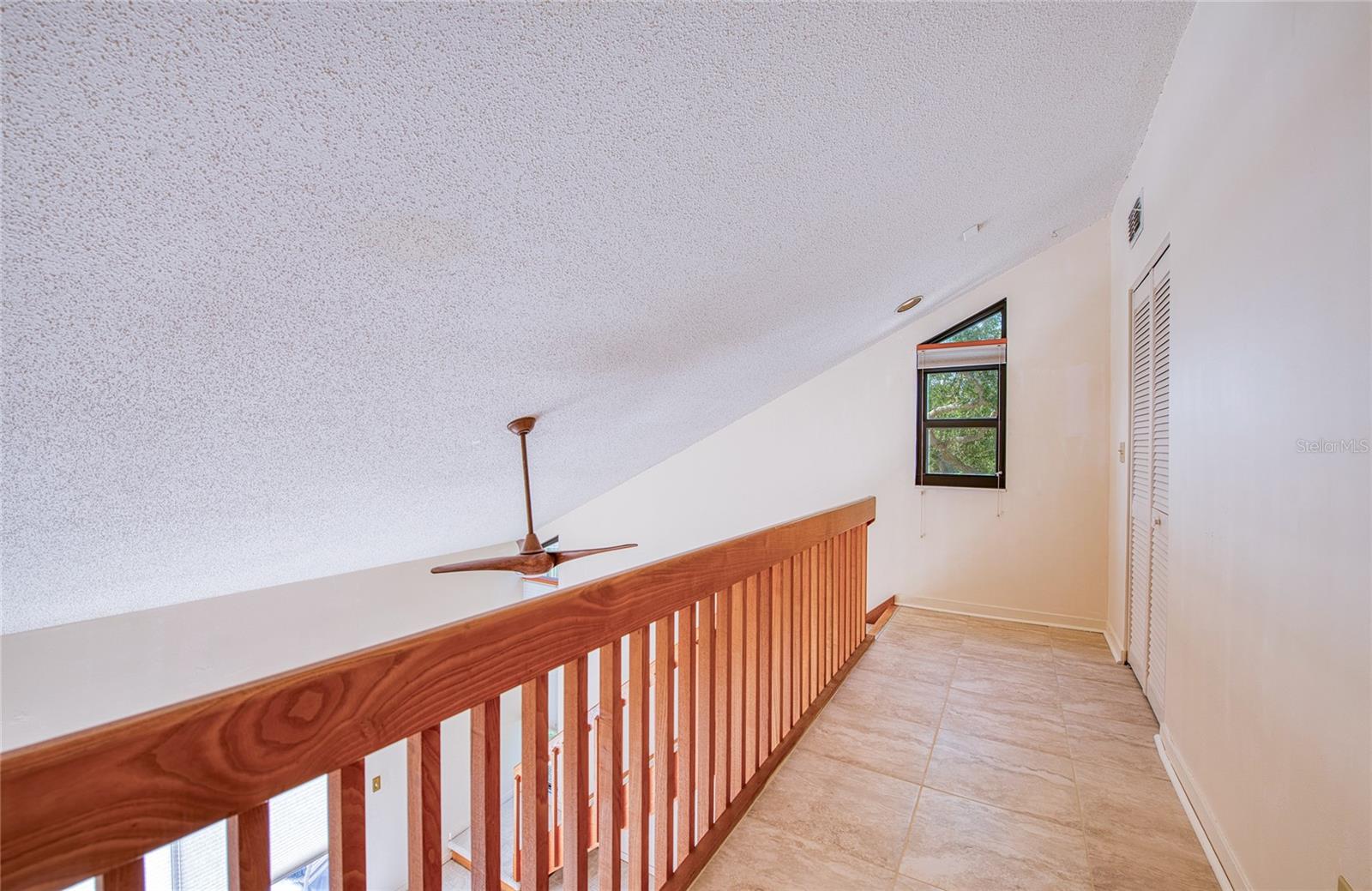 6305 PELICAN CREEK XING #D, ST PETERSBURG, FL, 33707