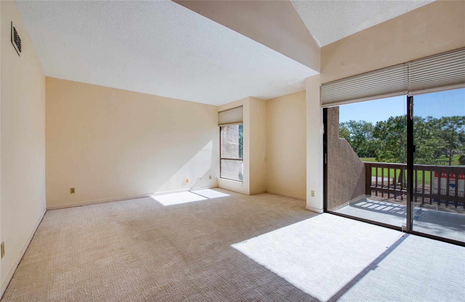 6305 PELICAN CREEK XING #D, ST PETERSBURG, FL, 33707