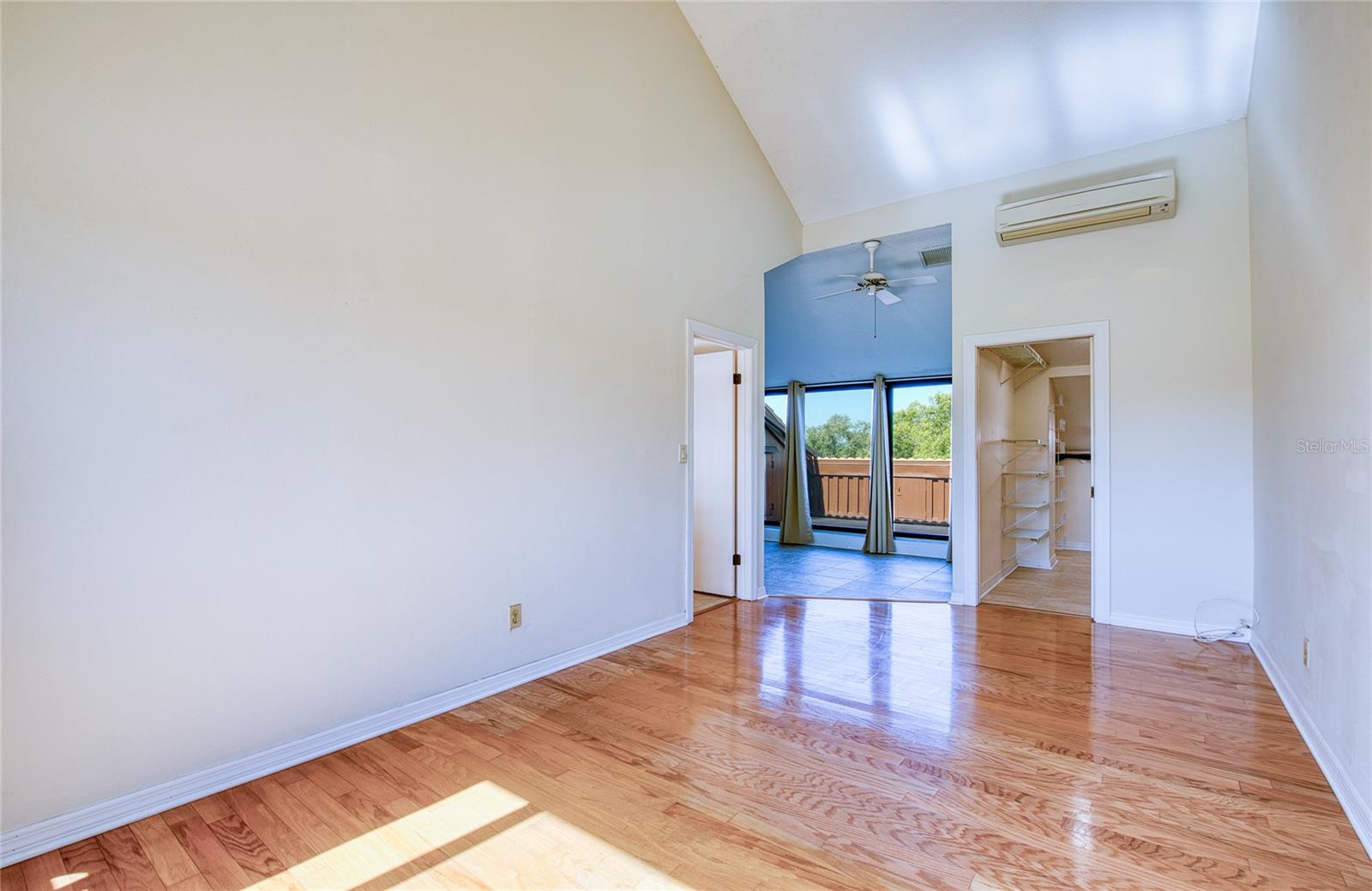 6305 PELICAN CREEK XING #D, ST PETERSBURG, FL, 33707