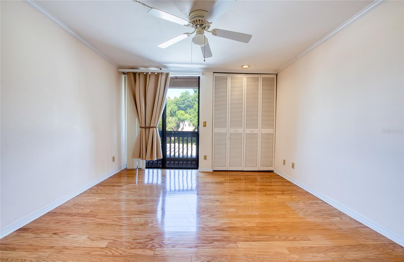 6305 PELICAN CREEK XING #D, ST PETERSBURG, FL, 33707