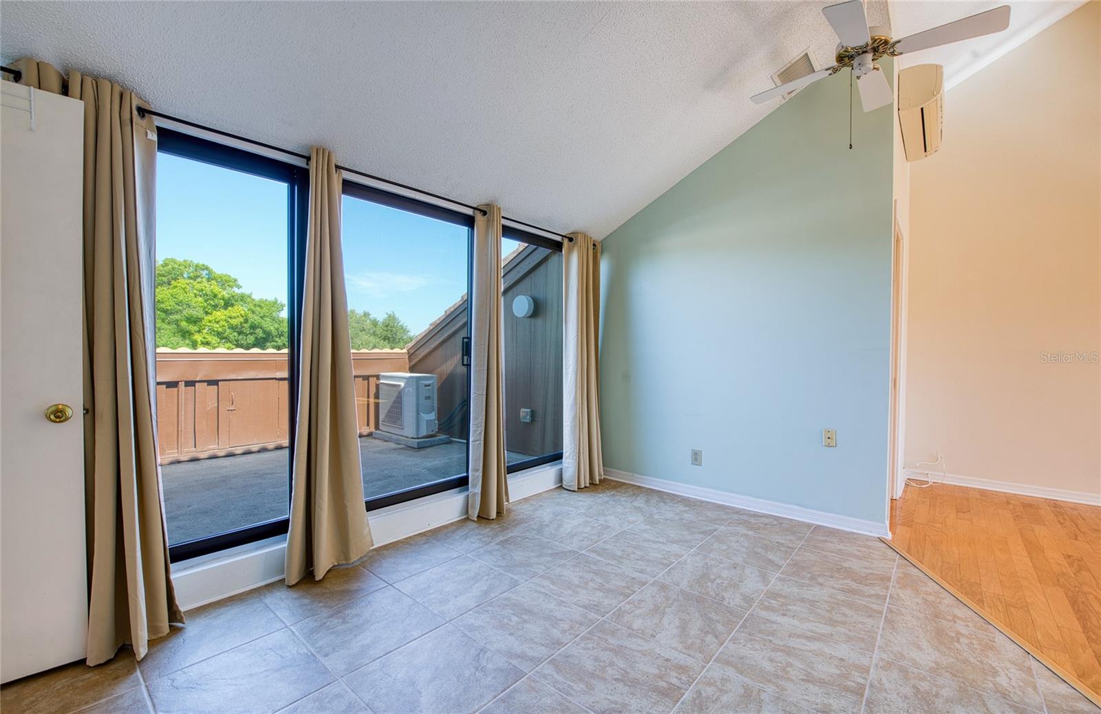 6305 PELICAN CREEK XING #D, ST PETERSBURG, FL, 33707