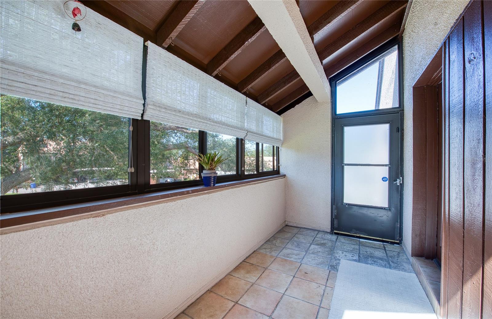 6305 PELICAN CREEK XING #D, ST PETERSBURG, FL, 33707