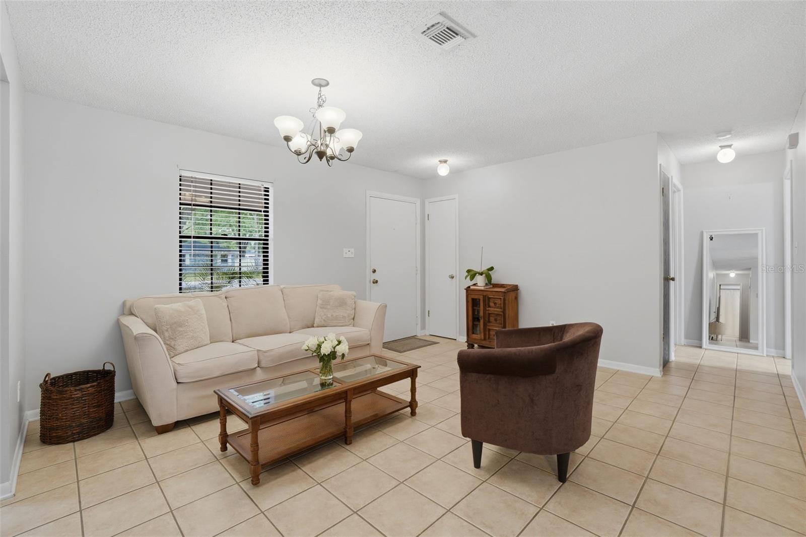 1525 JAGUAR CIR, APOPKA, FL, 32712