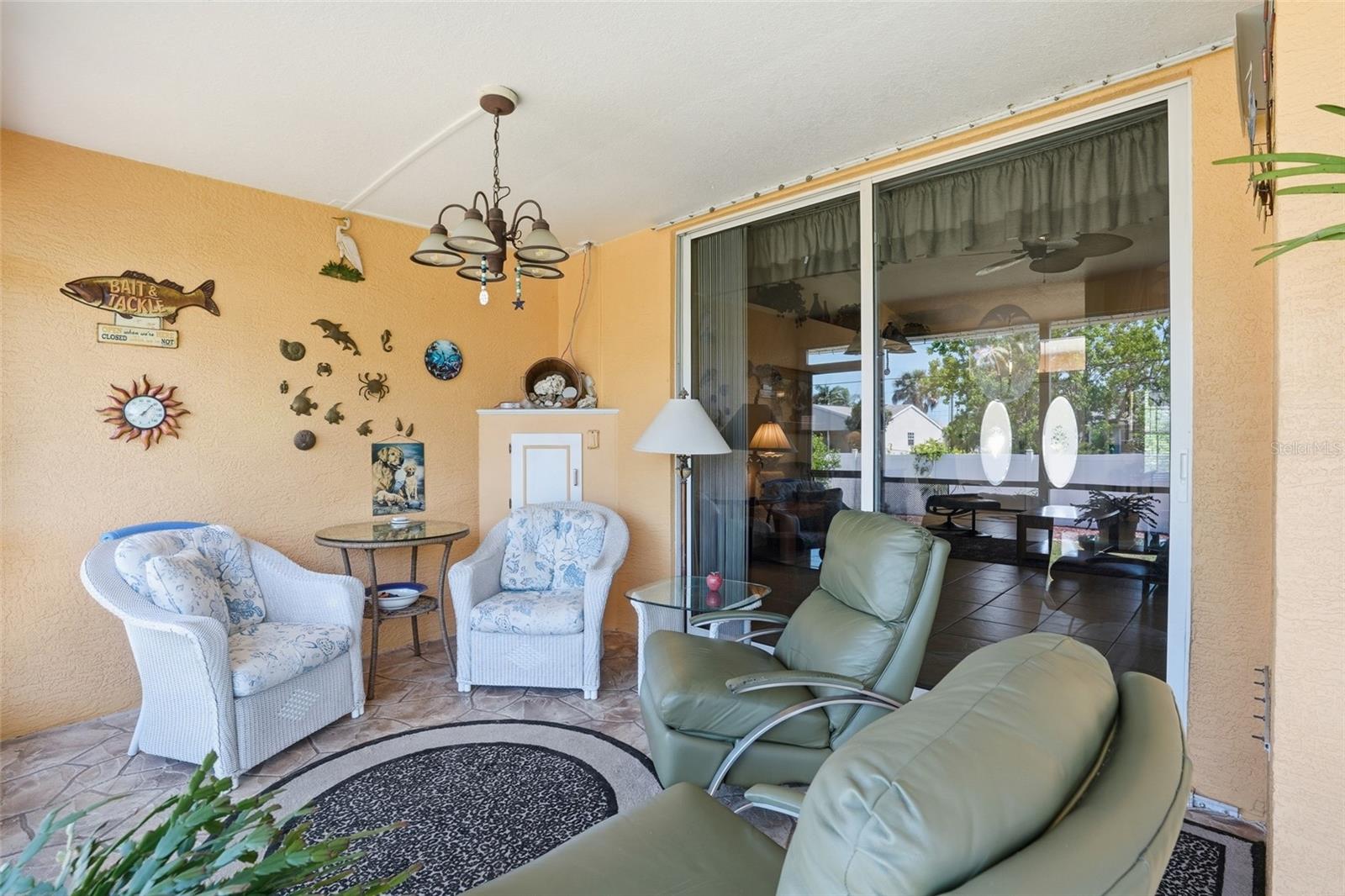 18319 ARAPAHOE CIR, PORT CHARLOTTE, FL, 33948