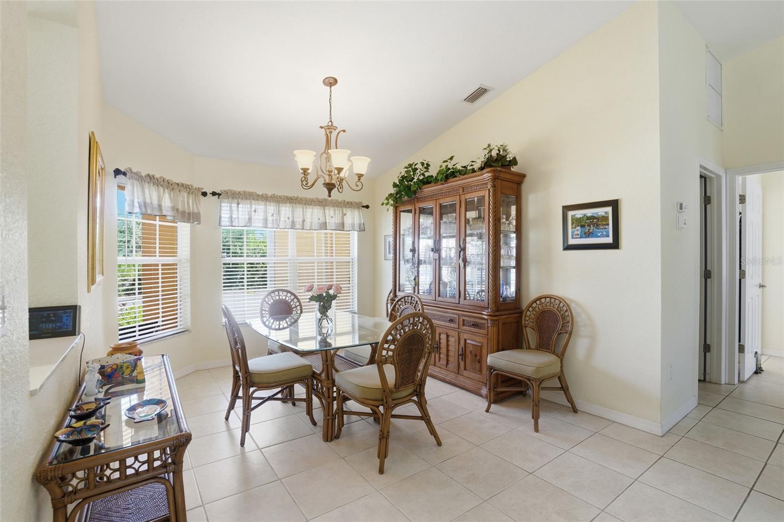 18319 ARAPAHOE CIR, PORT CHARLOTTE, FL, 33948