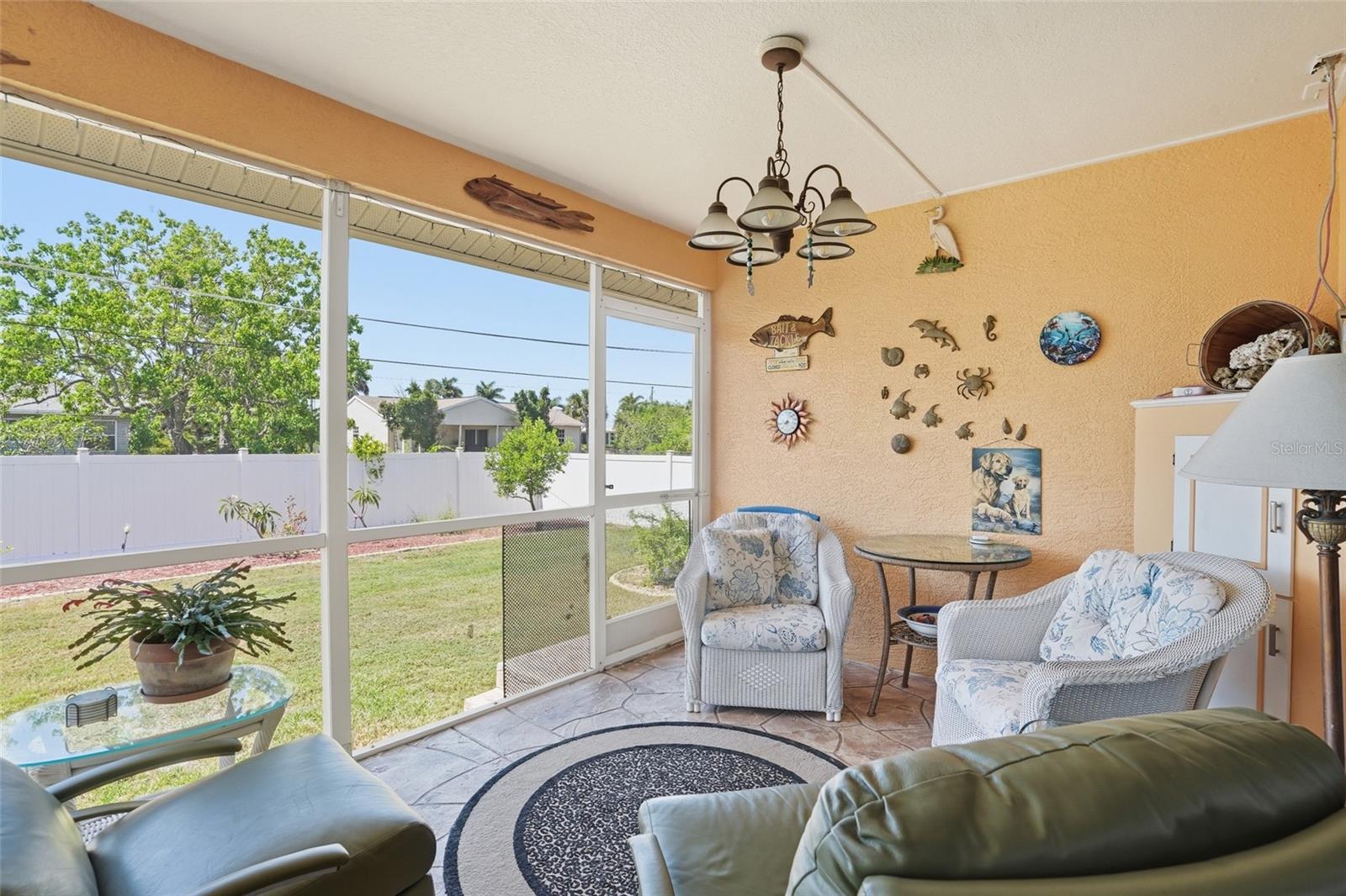 18319 ARAPAHOE CIR, PORT CHARLOTTE, FL, 33948