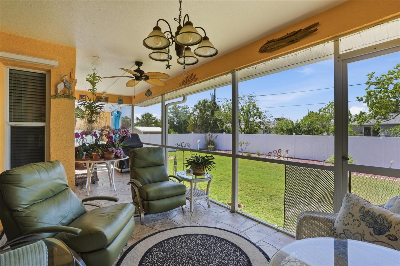 18319 ARAPAHOE CIR, PORT CHARLOTTE, FL, 33948