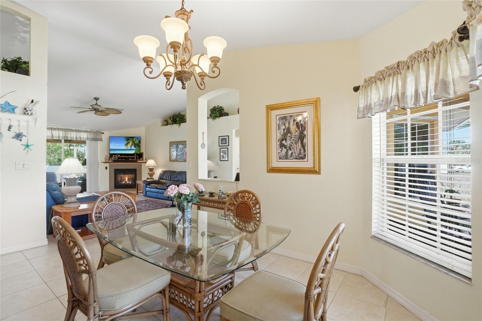 18319 ARAPAHOE CIR, PORT CHARLOTTE, FL, 33948