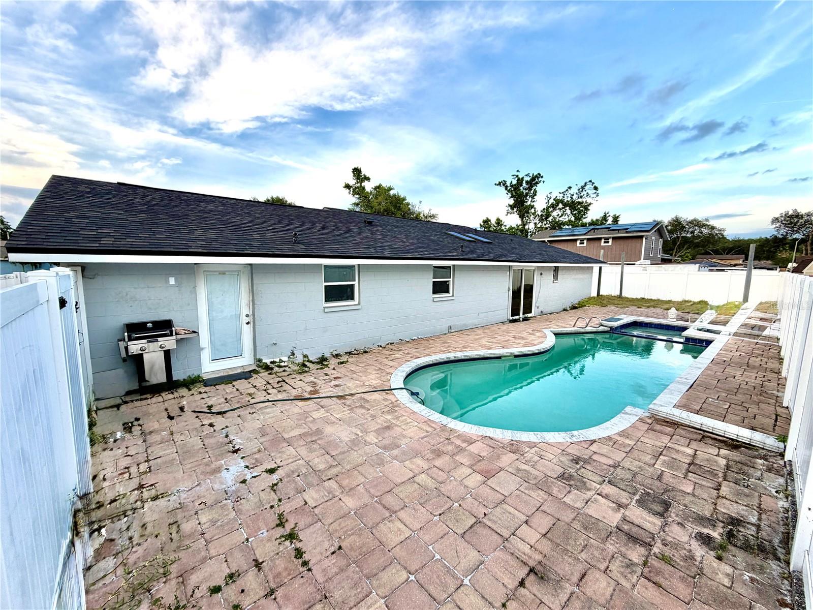 4214 HOLLOW HILL DR, TAMPA, FL, 33624
