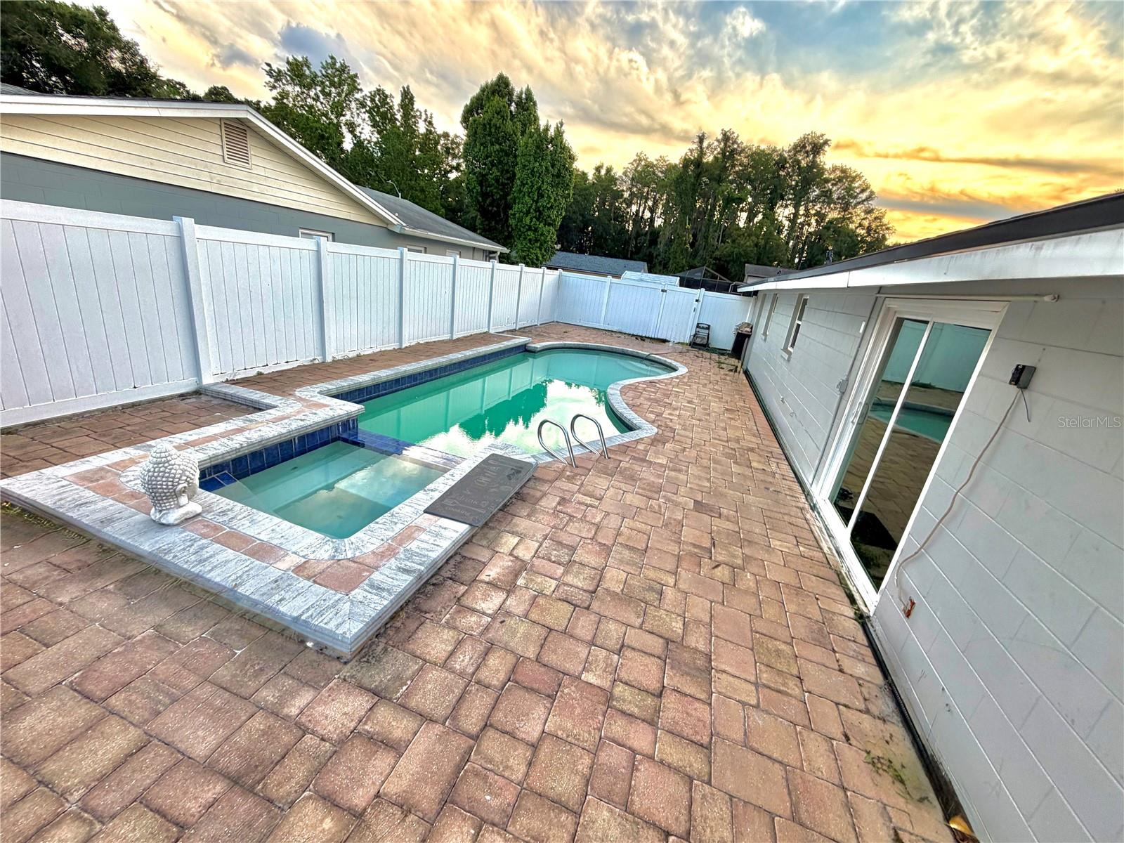 4214 HOLLOW HILL DR, TAMPA, FL, 33624