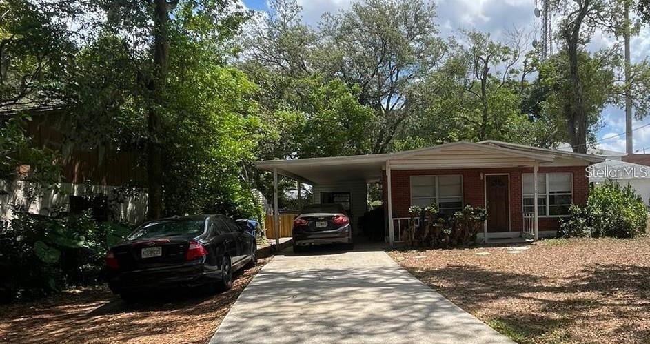 11707 NORTH DR, TAMPA, FL, 33617