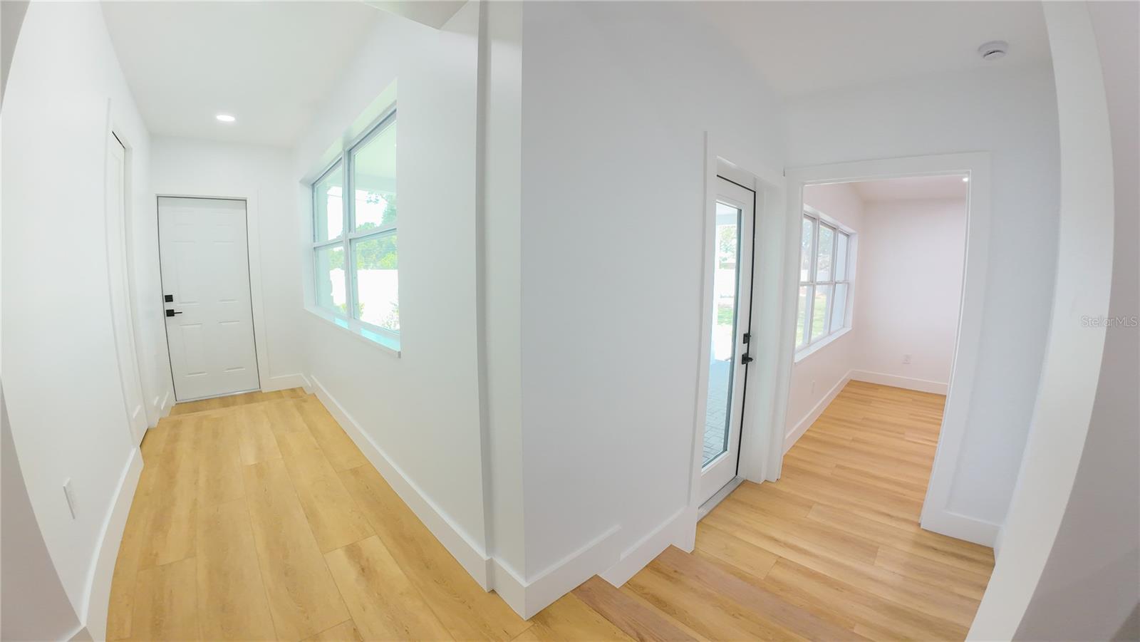 936 ALCAZAR WAY S, ST PETERSBURG, FL, 33705