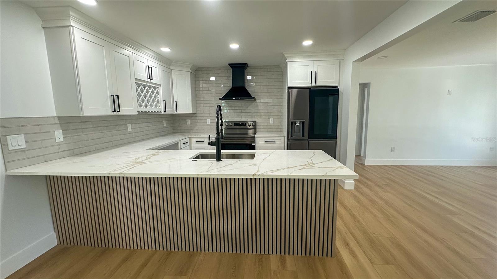 936 ALCAZAR WAY S, ST PETERSBURG, FL, 33705