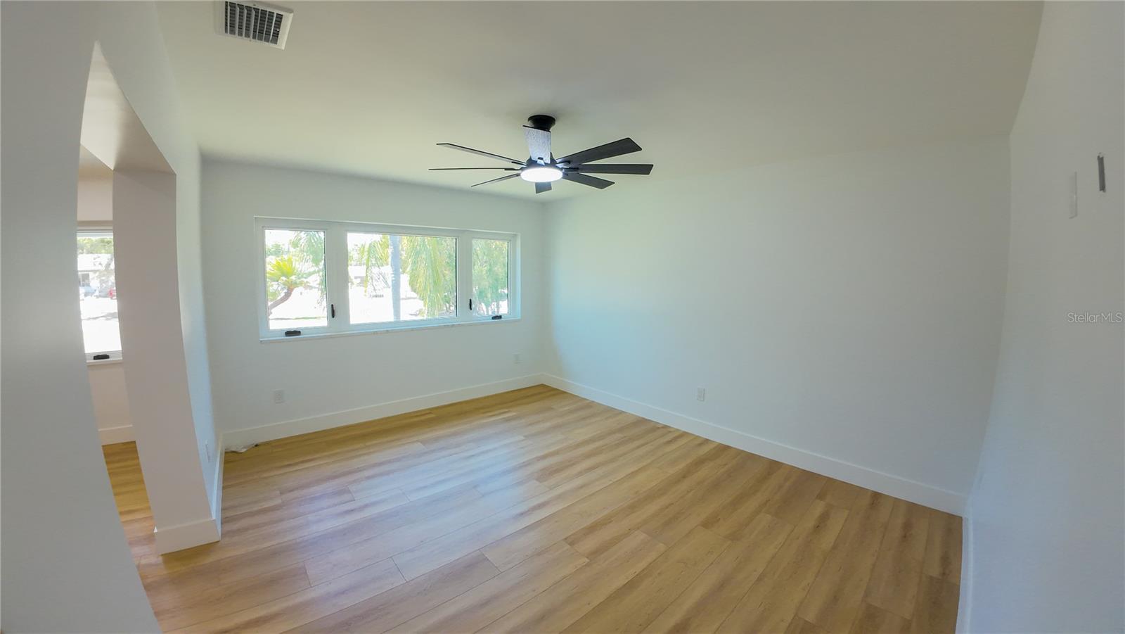 936 ALCAZAR WAY S, ST PETERSBURG, FL, 33705