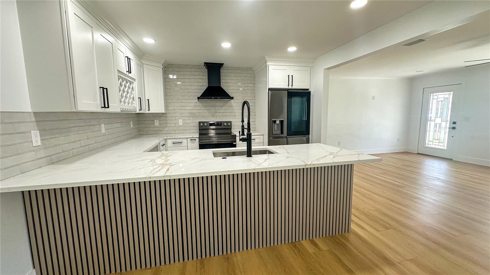 936 ALCAZAR WAY S, ST PETERSBURG, FL, 33705