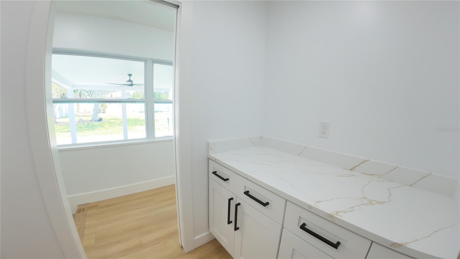 936 ALCAZAR WAY S, ST PETERSBURG, FL, 33705