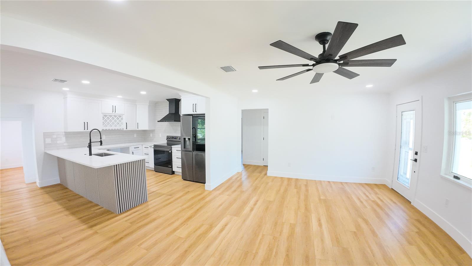 936 ALCAZAR WAY S, ST PETERSBURG, FL, 33705