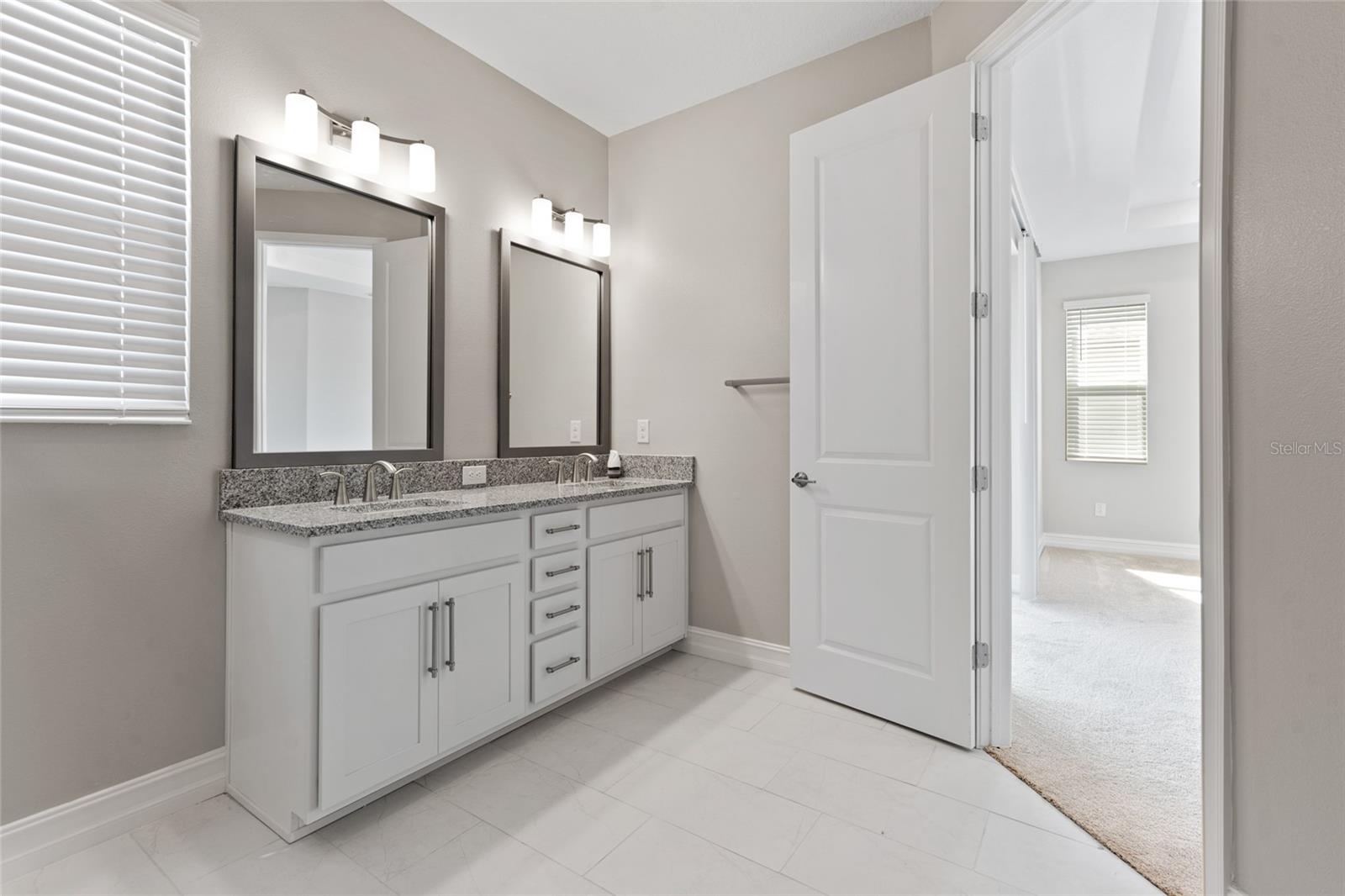 4989 SAN MARTINO DR, WESLEY CHAPEL, FL, 33543